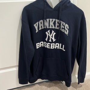 Fanatics Yankees Baseball hoodie.